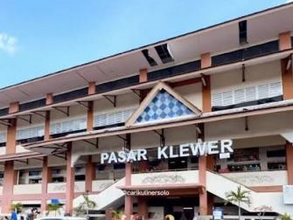 Finish di Balai Kota (Mba Ning)